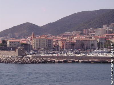Le port d'Ajaccio